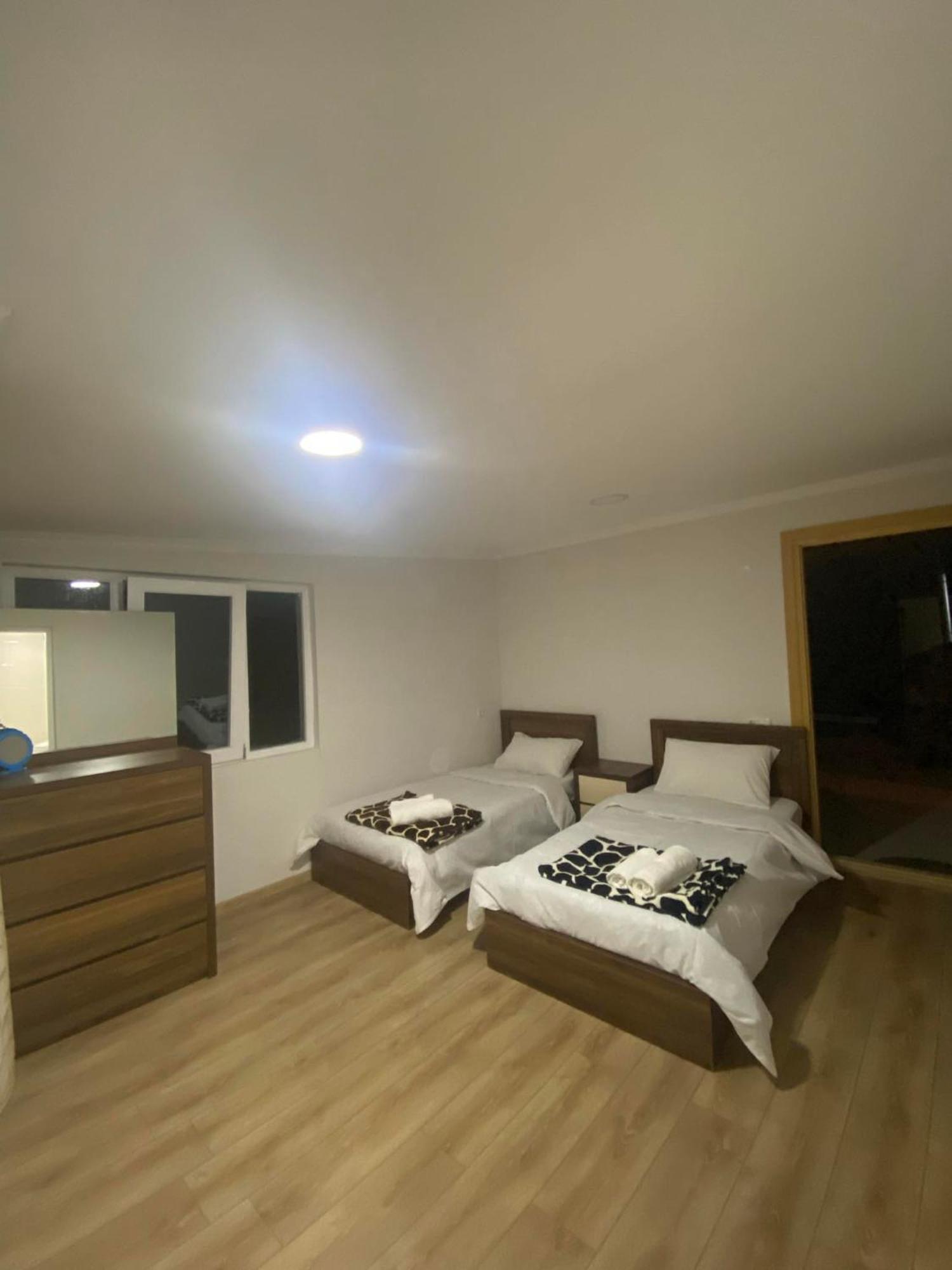 Tebdi Qor, Warm Home Mestia Exterior foto